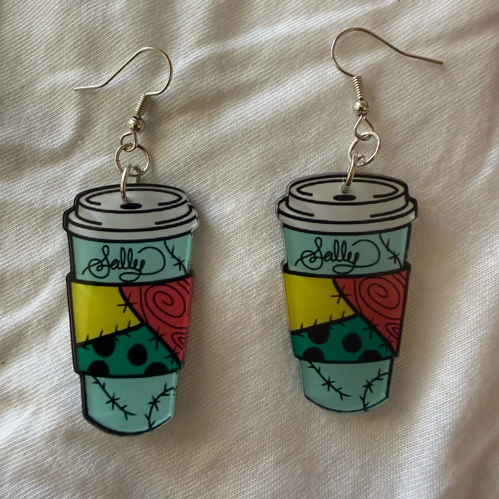 🔵 NWOT Sally Coffee Cup Earrings